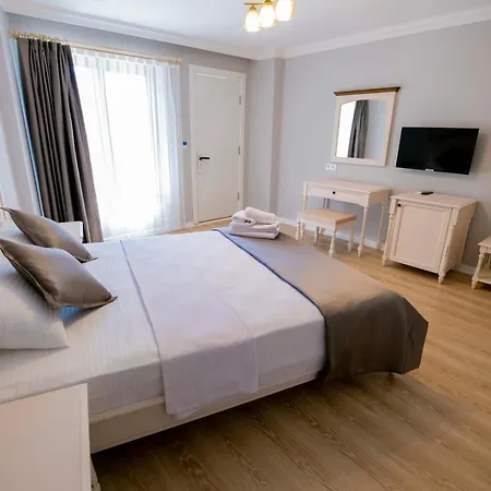 Icarus Alaçatı Otel Çeşme
